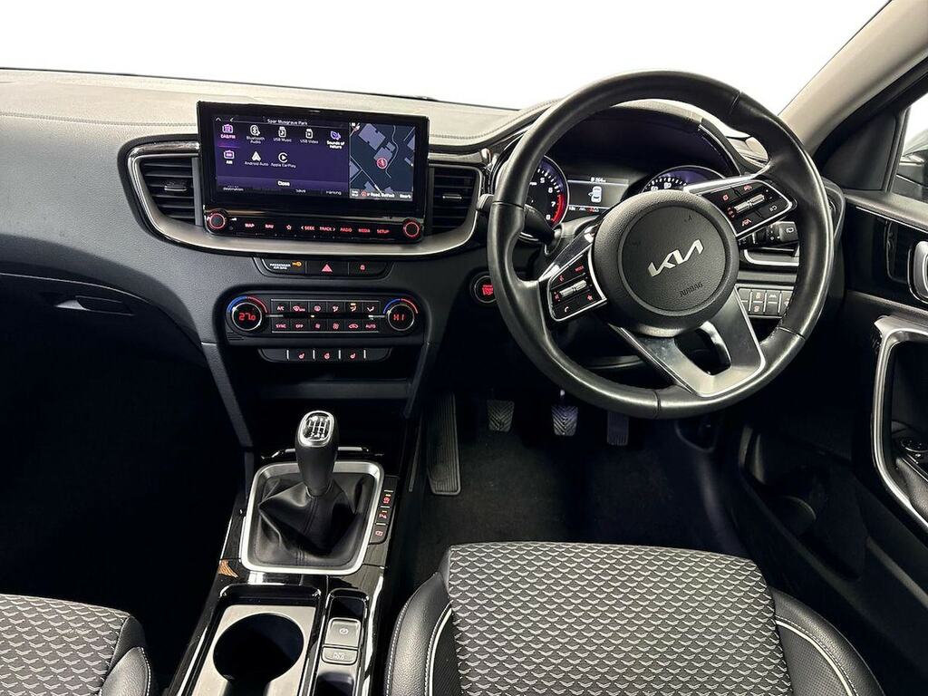 Kia Xceed Petrol Green #9