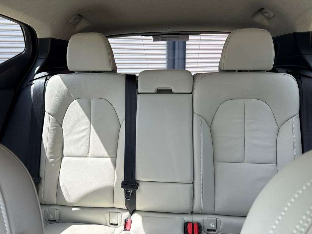 Volvo XC40 Suv Blue #16