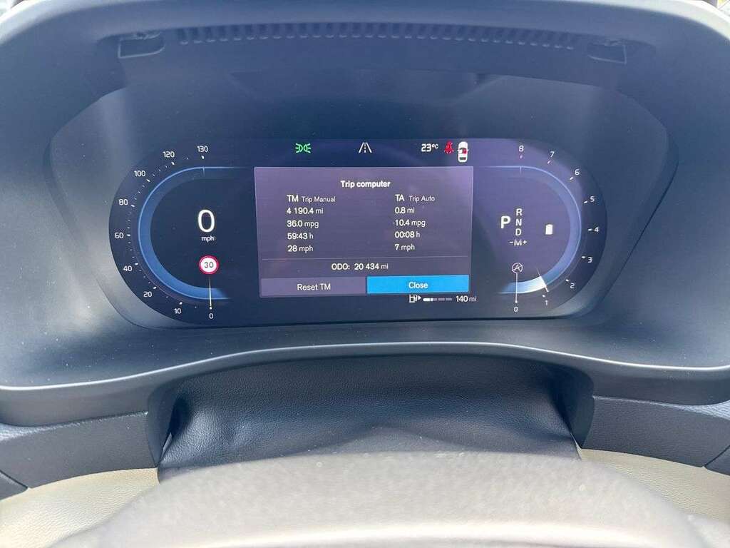 Volvo XC40 Suv Blue #10