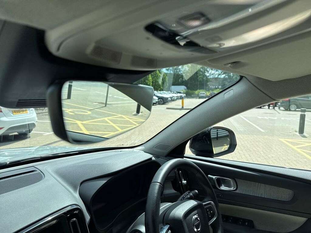 Volvo XC40 Suv Blue #14