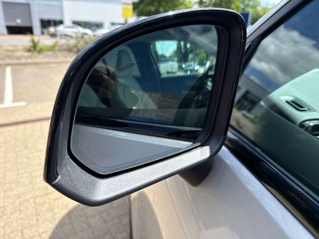 Volvo XC40 Suv Blue #37