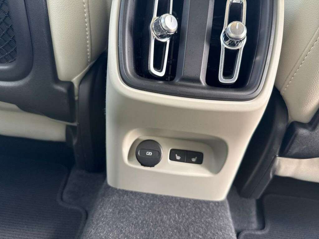 Volvo XC40 Suv Blue #38