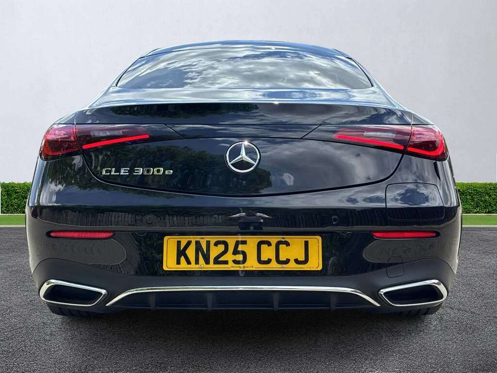 Mercedes-Benz CLE Class Cle 300E Amg Line Premium 9G-tronic Black #4