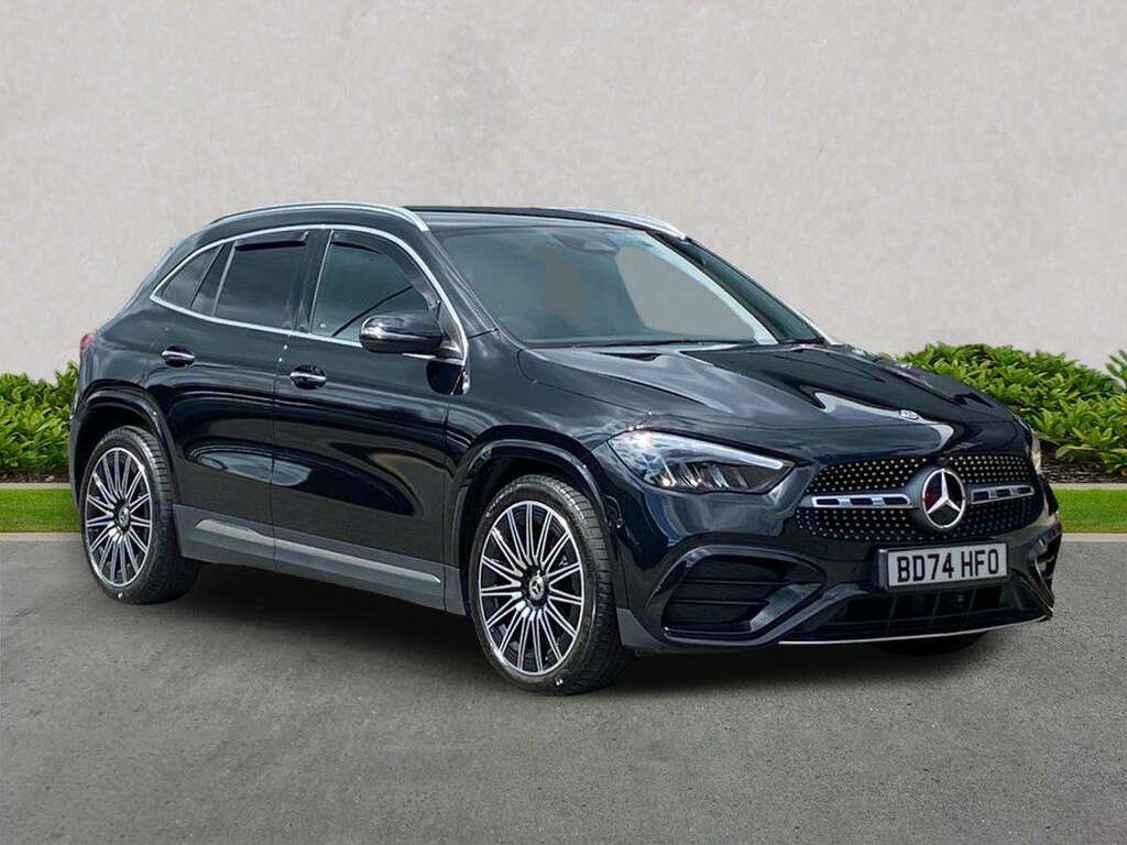 Mercedes-Benz GLA Class Gla 200 Amg Line Premium Black