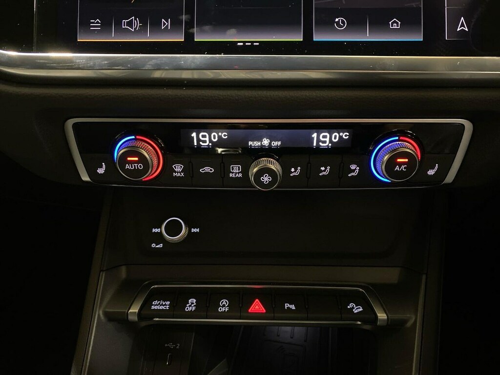 Audi Q3 35 Tfsi Black Edition S Tronic Tech Pack Black #12