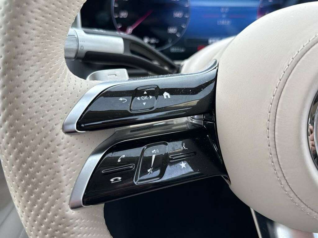 Mercedes-Benz S Class Saloon Black #26