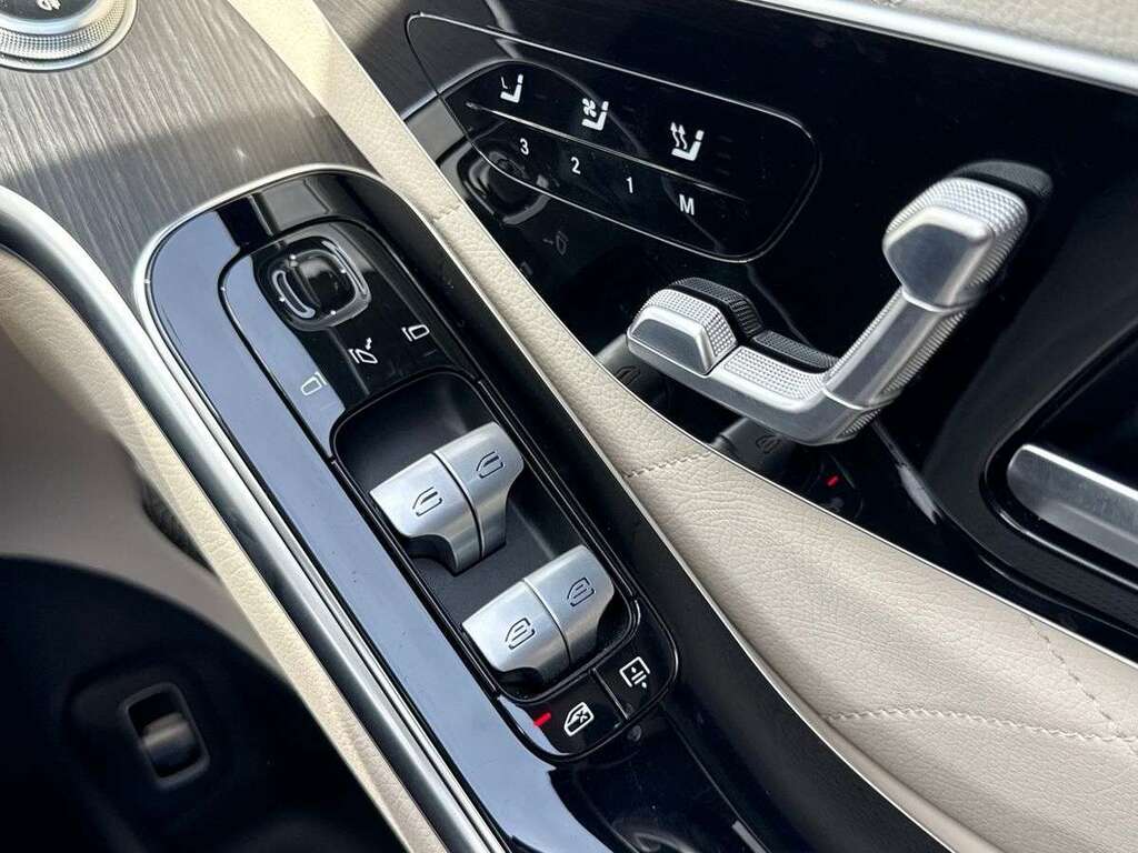 Mercedes-Benz S Class Saloon Black #21