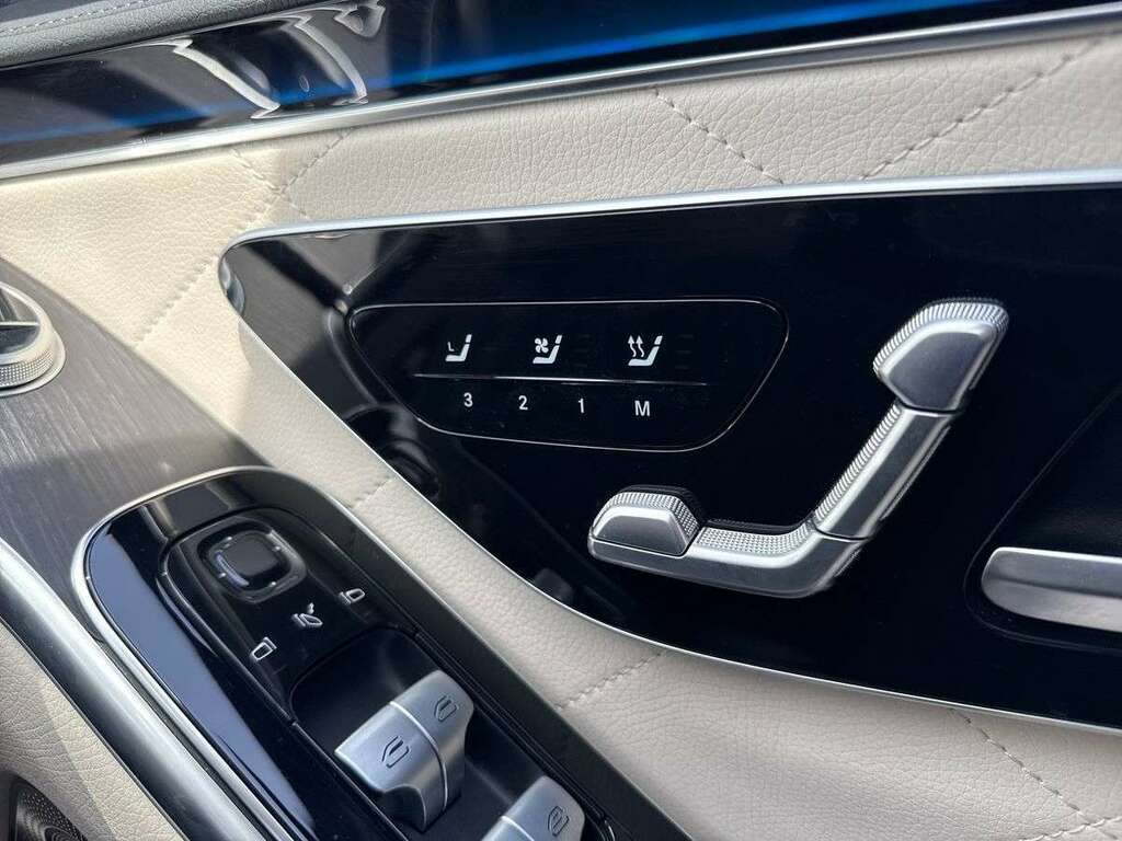 Mercedes-Benz S Class Saloon Black #30