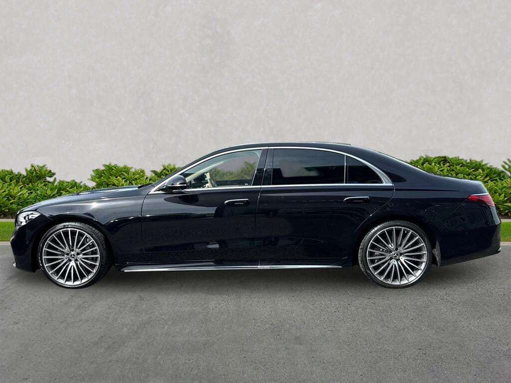 Mercedes-Benz S Class Saloon Black #19