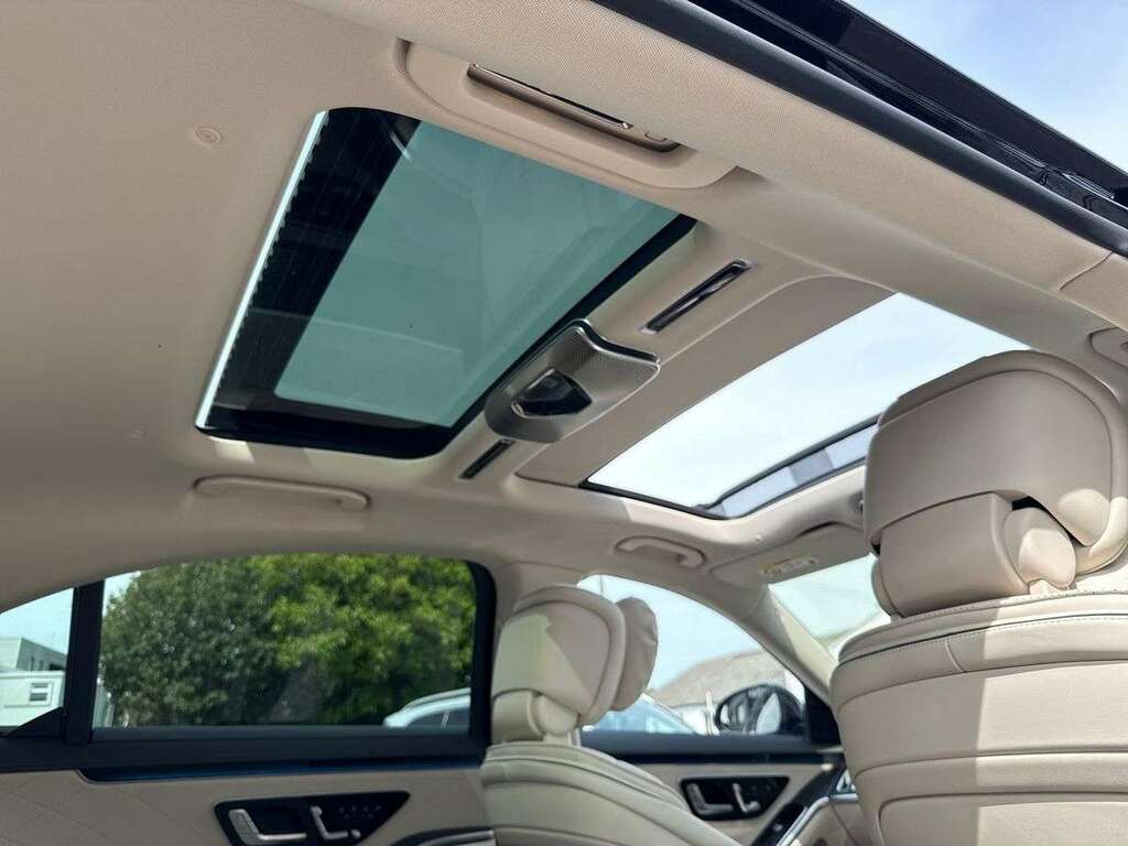 Mercedes-Benz S Class Saloon Black #11
