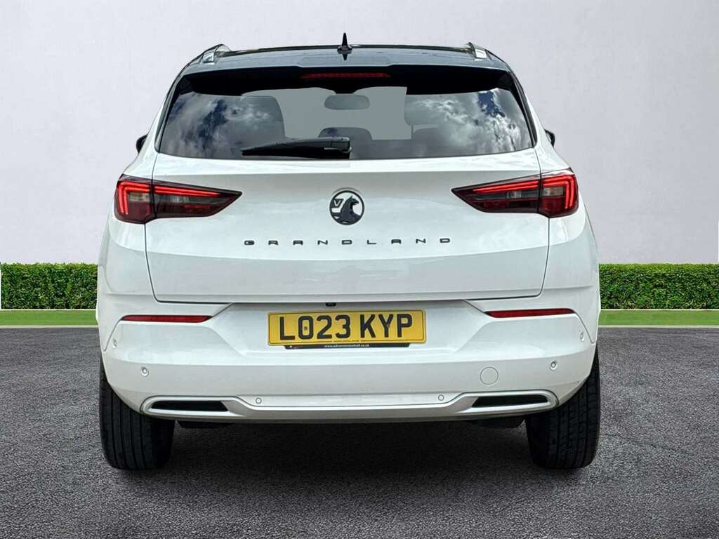 Vauxhall Grandland 1.2 Turbo Ultimate White #4