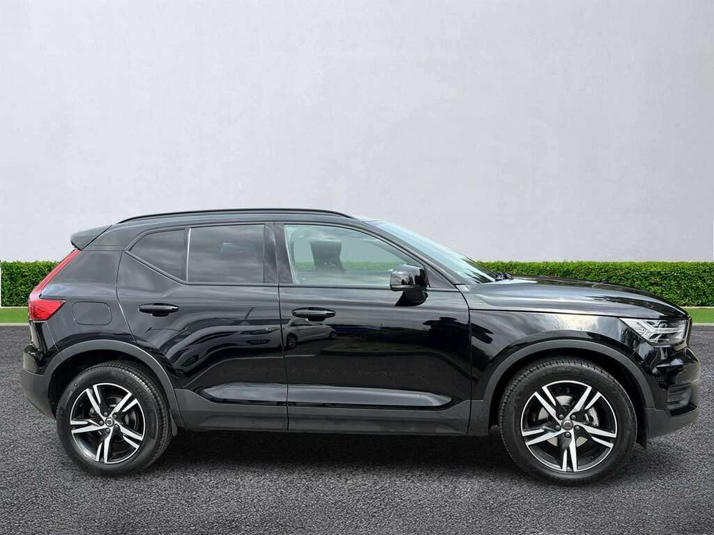Volvo XC40 1.5 T3 163 R Design Geartronic Black #3