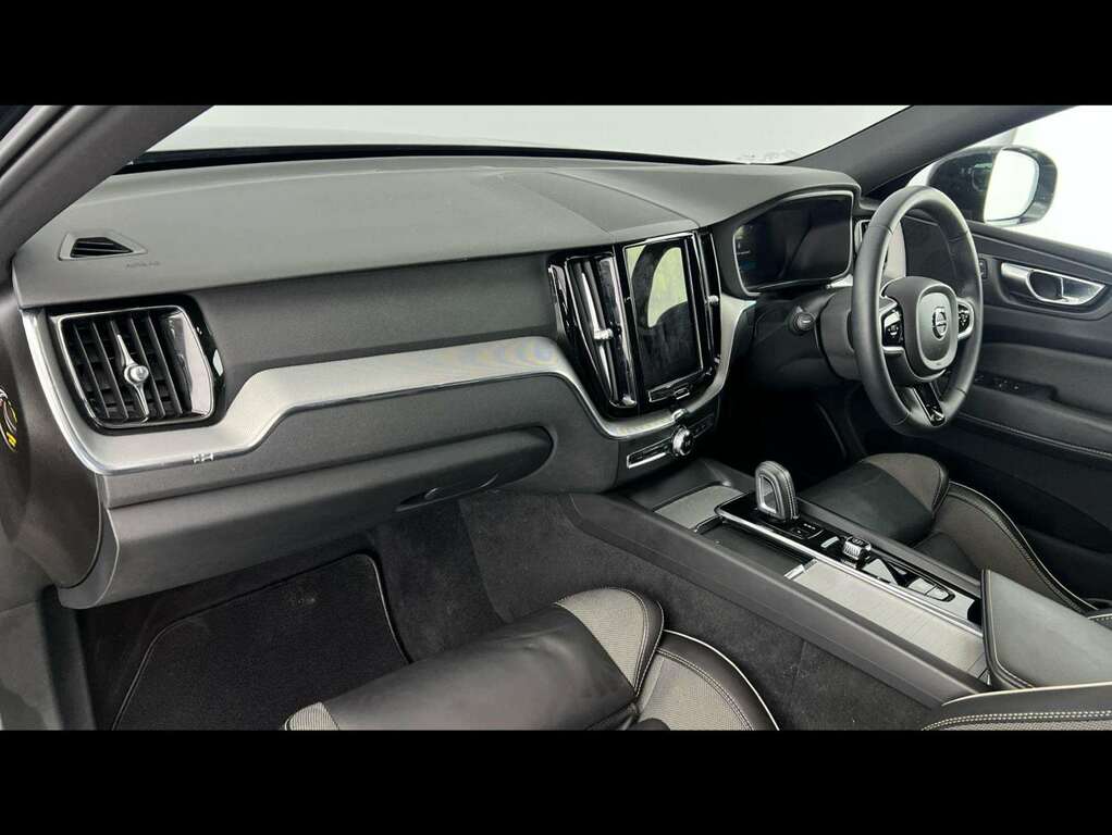 Volvo XC60 B4 P Awd Plus Dark Blis 360 Camera Grey #8