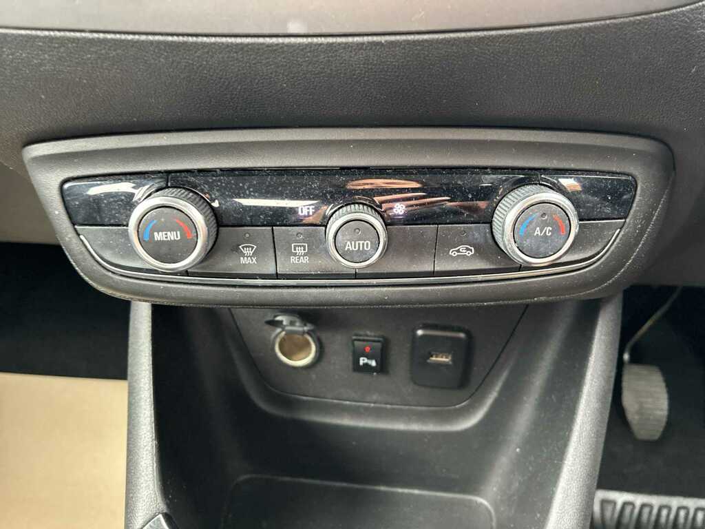 Vauxhall Crossland X Grey #11