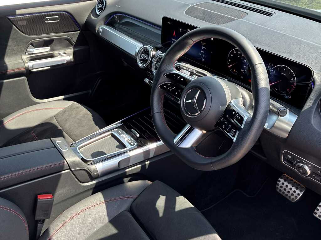 Mercedes-Benz GLB Class 200 Amg Line Premium Plus 7G-tronic Black #15