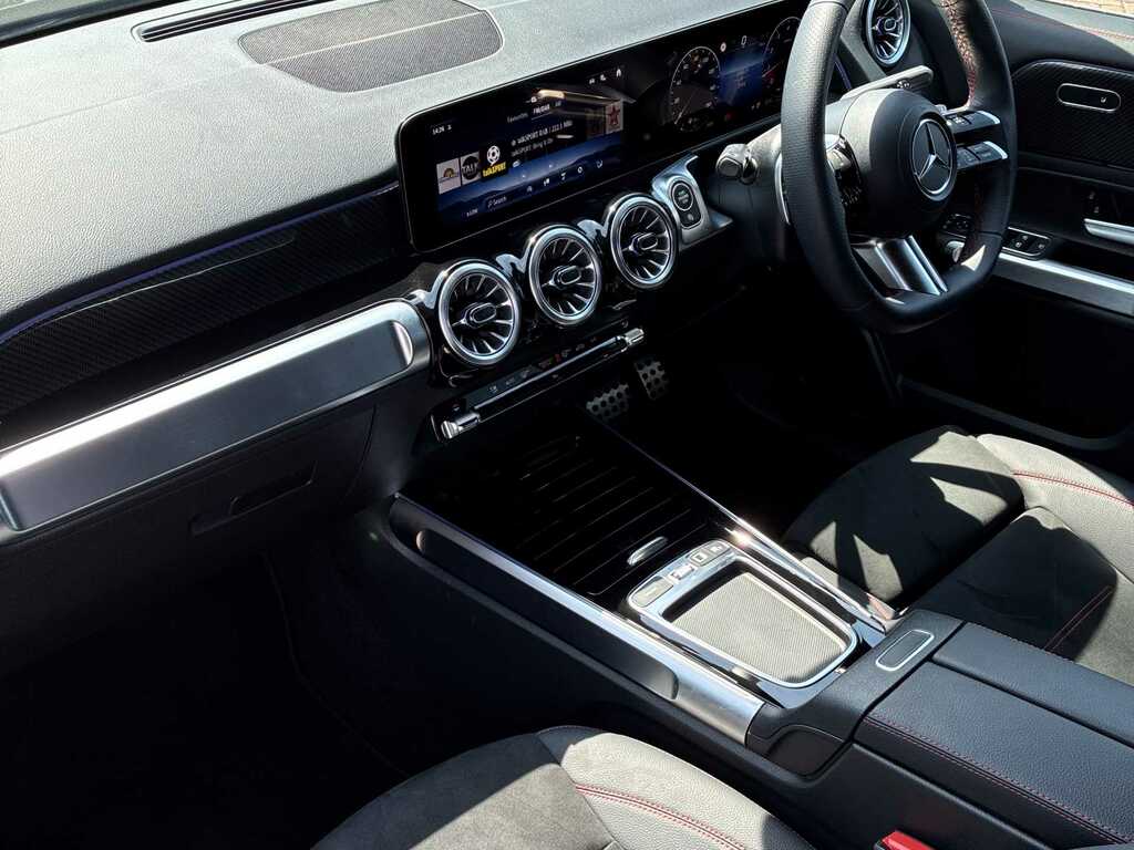 Mercedes-Benz GLB Class 200 Amg Line Premium Plus 7G-tronic Black #7