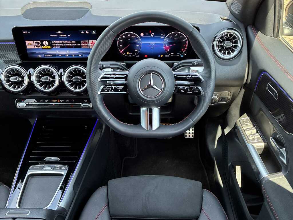 Mercedes-Benz GLB Class 200 Amg Line Premium Plus 7G-tronic Black #9