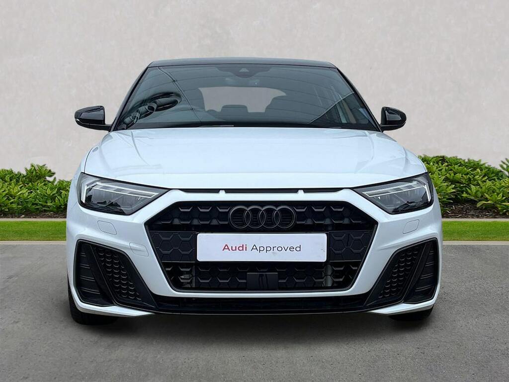 Audi A1 1.0 Tfsi 30 Black Edition Sportback S T White #5