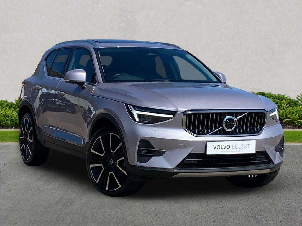 Volvo XC40 2.0 B3p Ultra Dark Silver