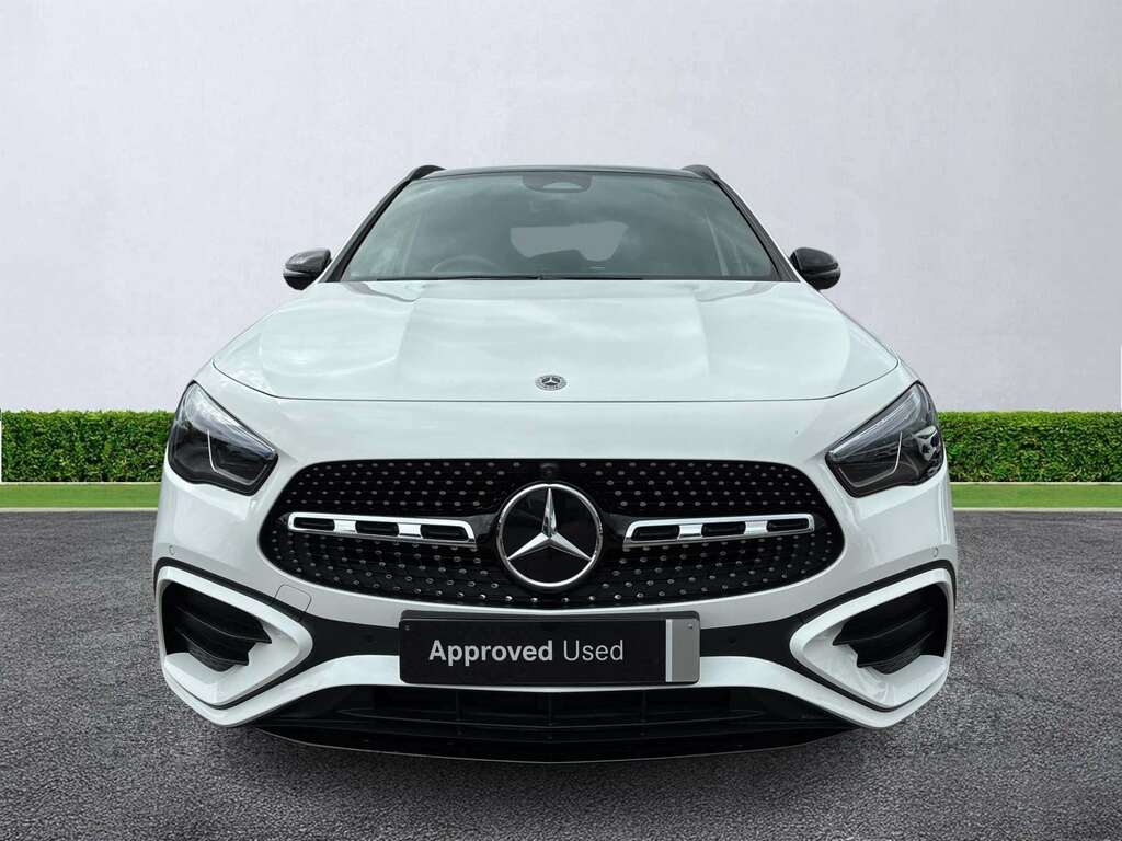 Mercedes-Benz GLA Class Gla 220D 4Matic Amg Line Premium Plus KR25ZYD White #5