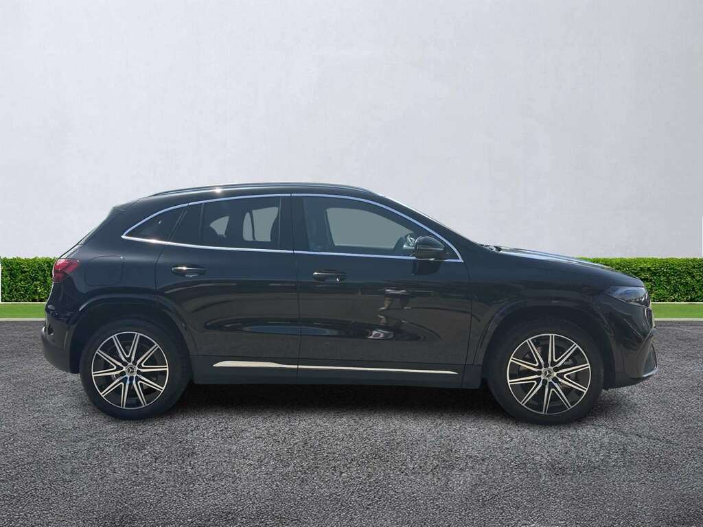 Mercedes-Benz EQA Eqa 250 140Kw Amg Line Executive 70.5Kwh Black #3