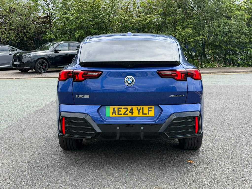 BMW iX2 230Kw Xdrive30 M Sport 65Kwh Blue #4