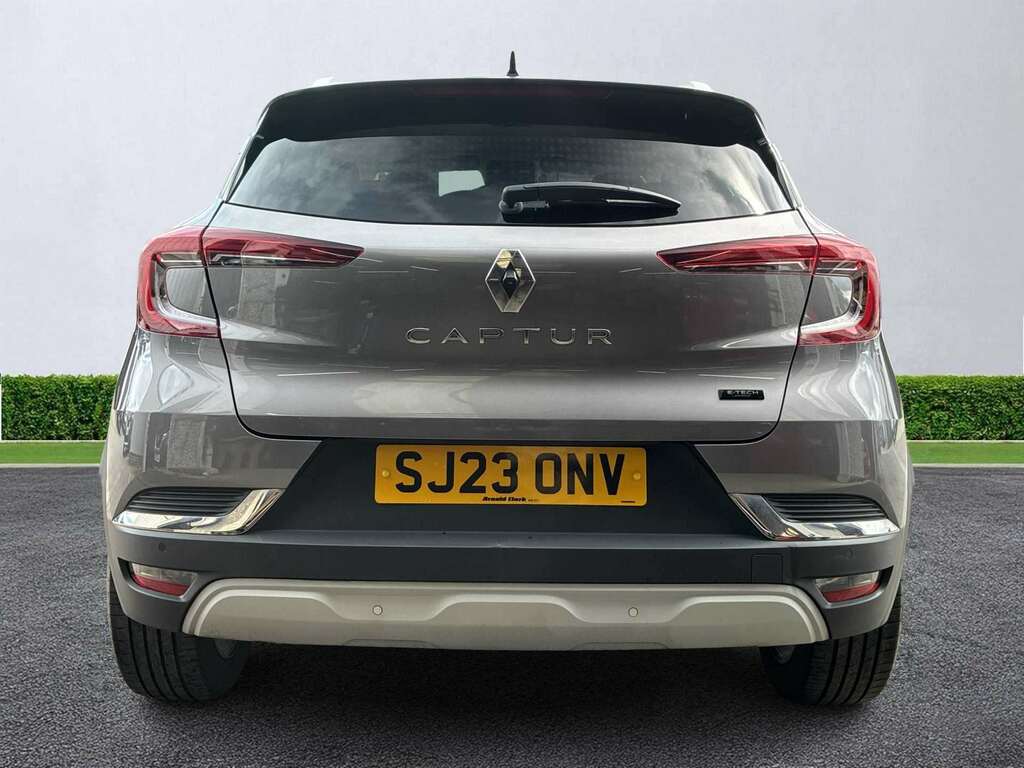 Renault Captur 1.6 E-tech Full Hybrid 145 Techno Grey #4