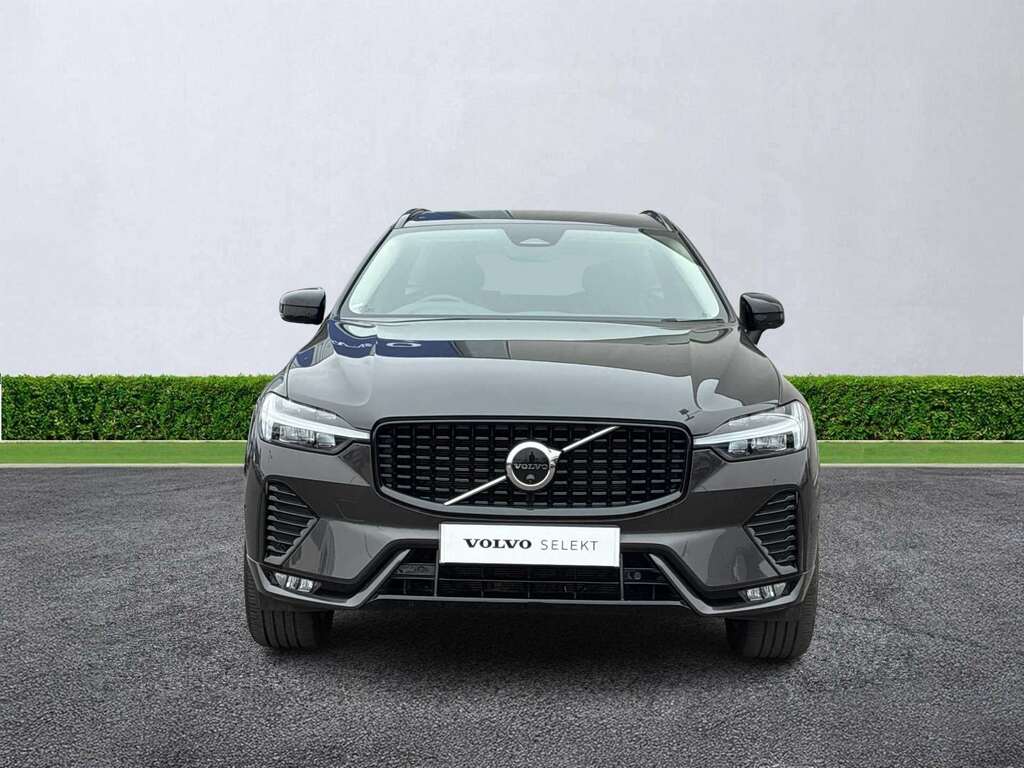 Volvo XC60 2.0 B4p Plus Dark Geartronic Grey #2
