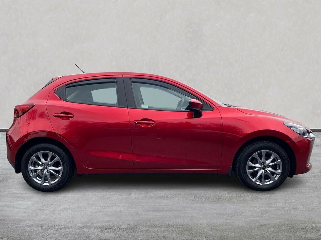Mazda 2 1.5 Skyactiv G 75 Se-l Red #3