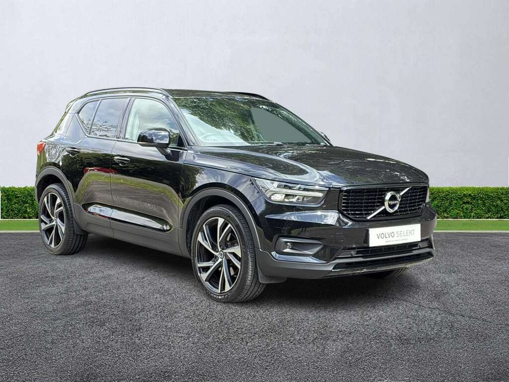 Volvo XC40 2.0 B4p R Design Pro ML21KBZ Black