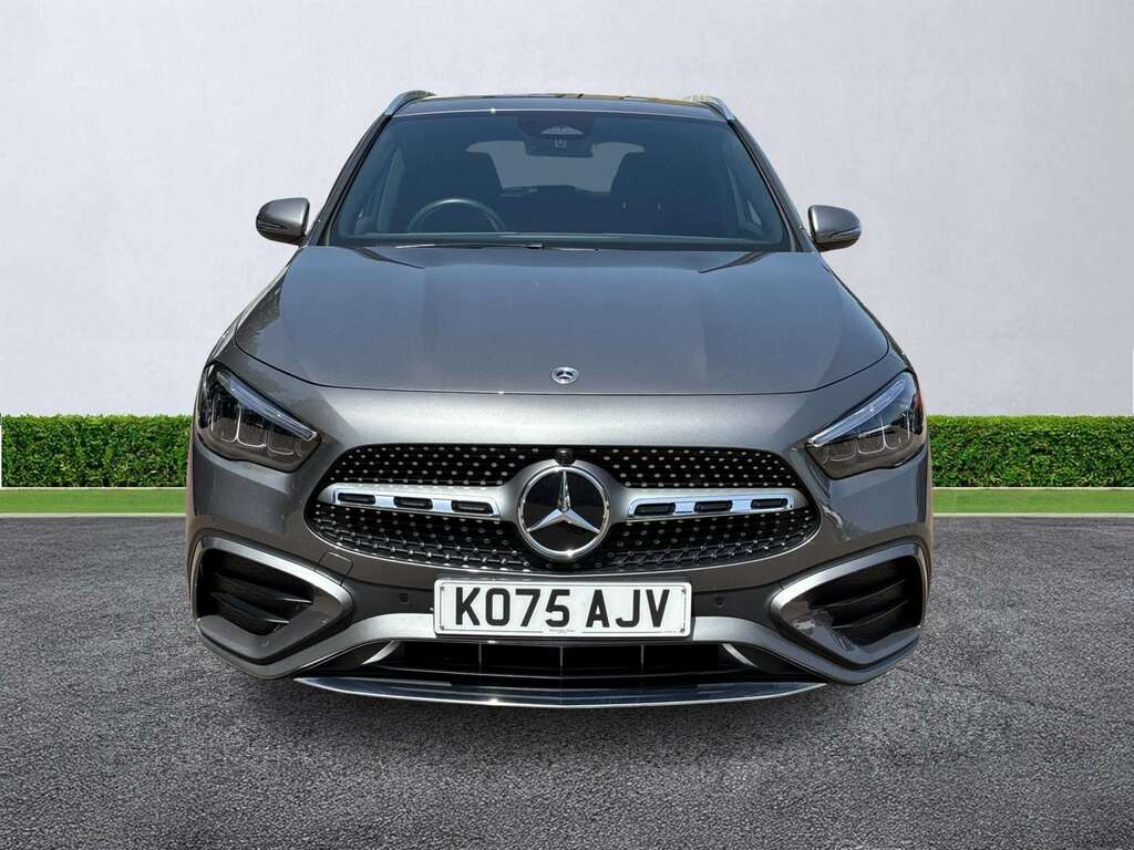 Mercedes-Benz GLA Class Gla 220D 4Matic Amg Line Executive Grey #3
