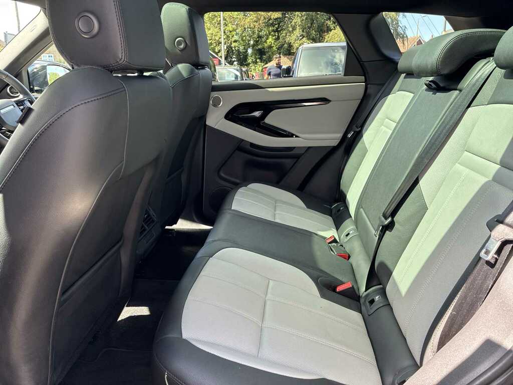 Land Rover Range Rover Evoque 2.0 D200 Edition EY75FVA Black #4
