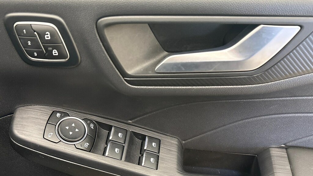 Ford Kuga 2.5 Duratec 14.4Kwh St-line X Black Package Cvt Eu  #19