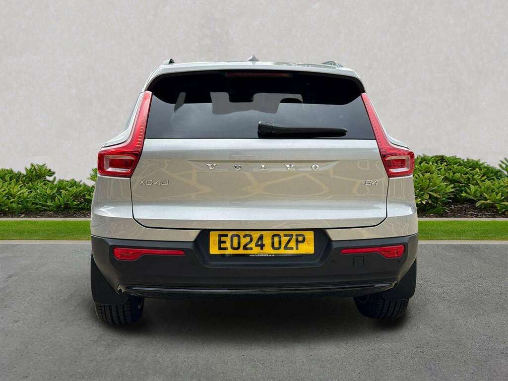 Volvo XC40 2.0 B4p Ultimate Dark EO24OZP Silver #4