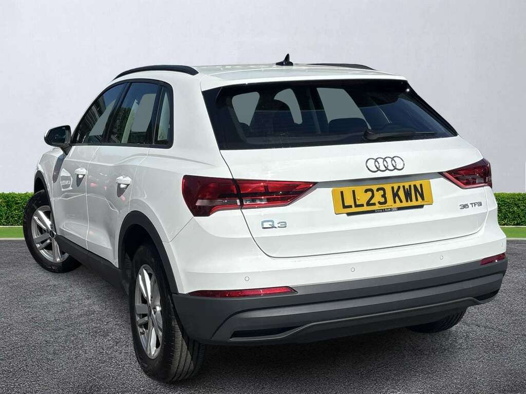 Audi Q3 35 Tfsi Technik S Tronic White #2