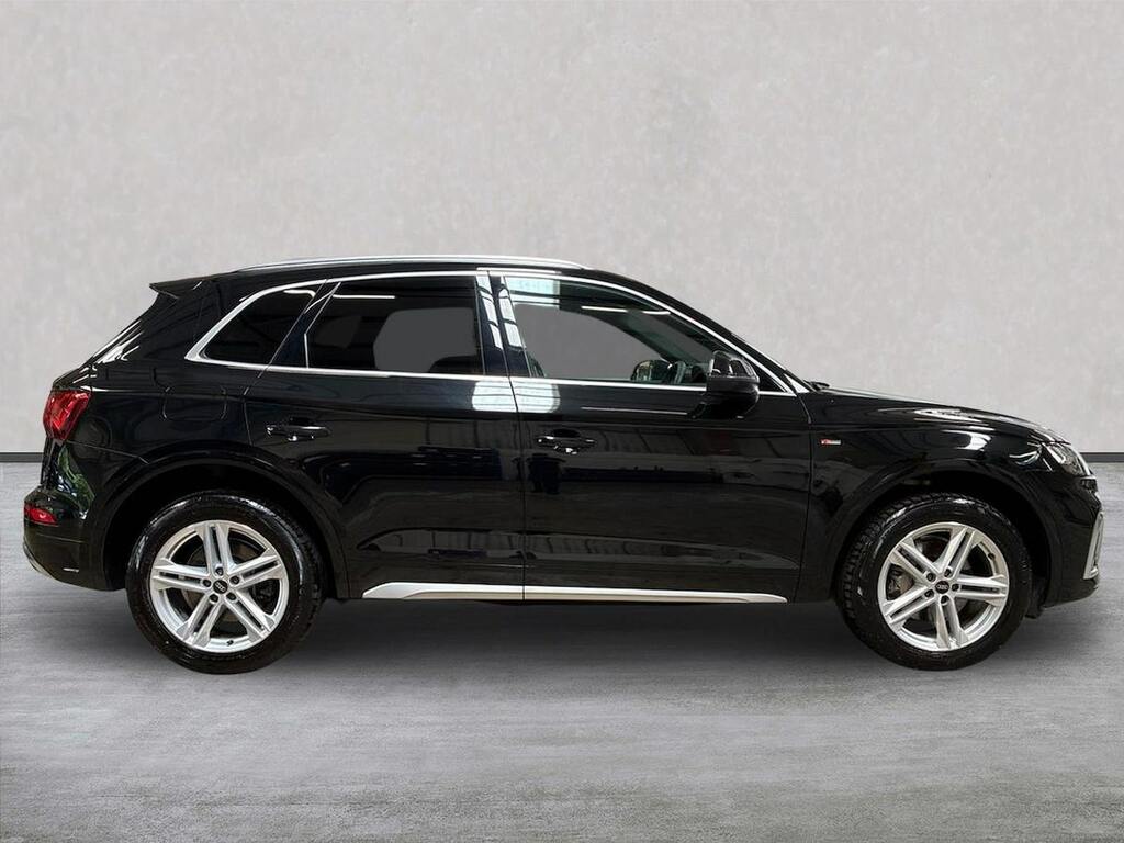 Audi Q5 2.0 Tdi 40 S Line Suv S Tronic Quattro Black #3