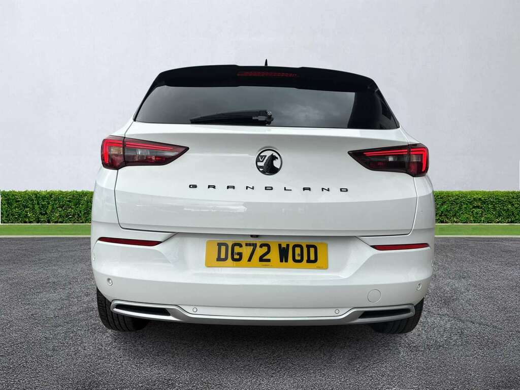Vauxhall Grandland 1.2 Turbo Ultimate White #4
