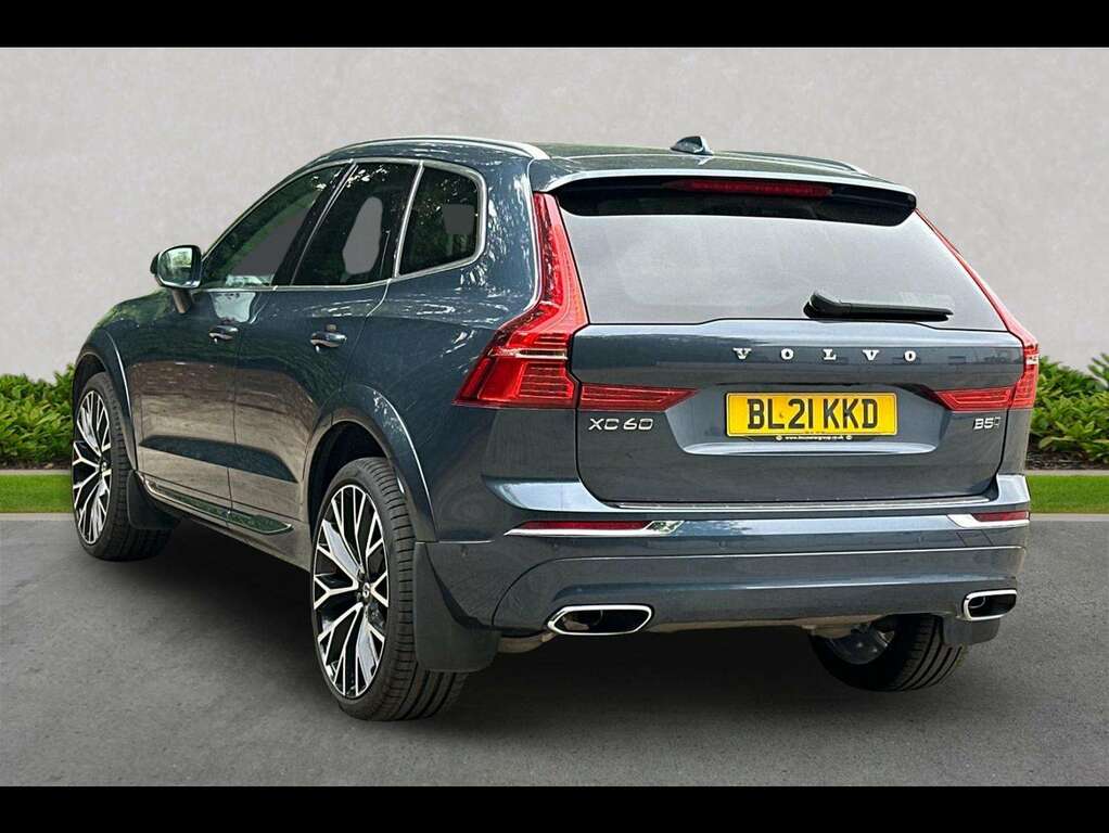 Volvo XC60 2.0 B5p 250 Inscription Pro Awd Geartronic Blue #2