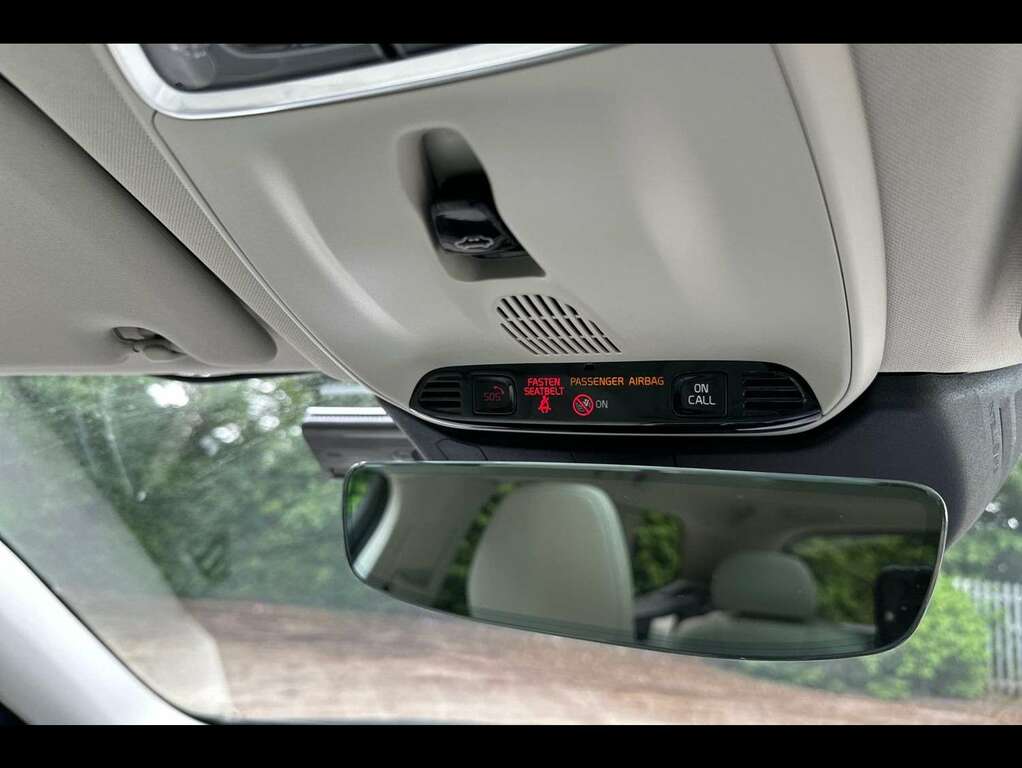 Volvo XC60 Momentum Blue #14