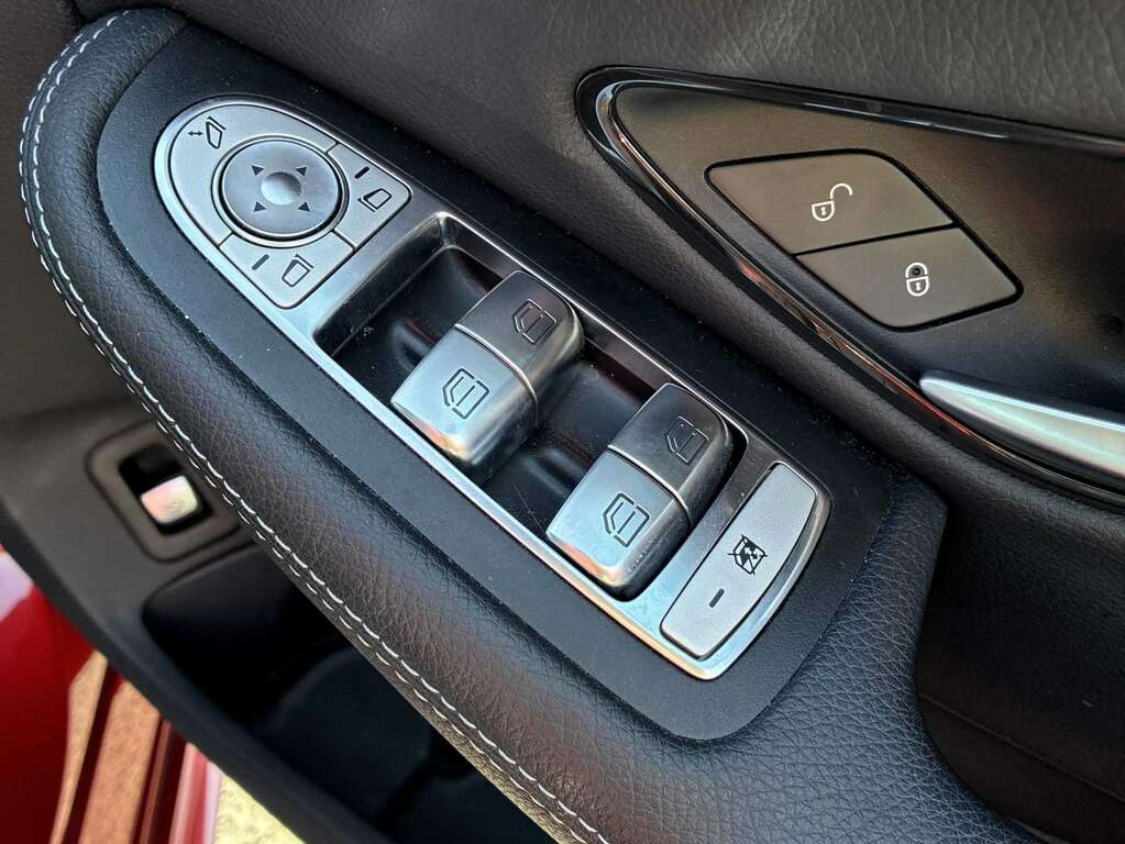 Mercedes-Benz C Class 220D 2.0 Amg Line Edition Blue #22