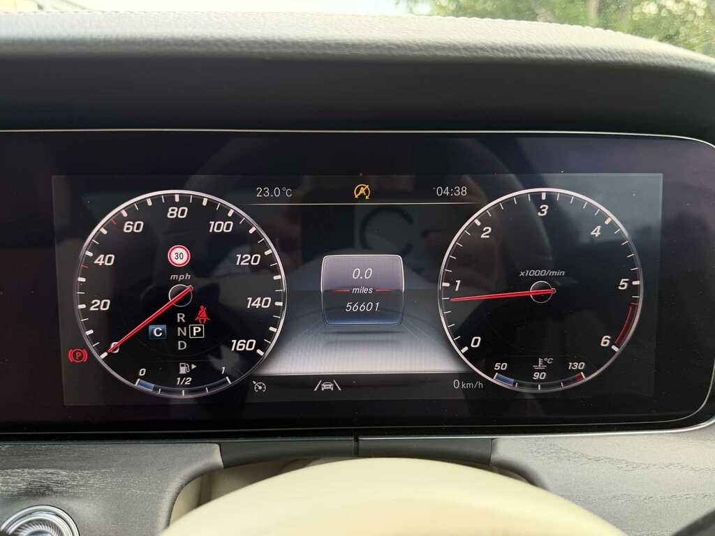 Mercedes-Benz CLS Amg Line Grey #27