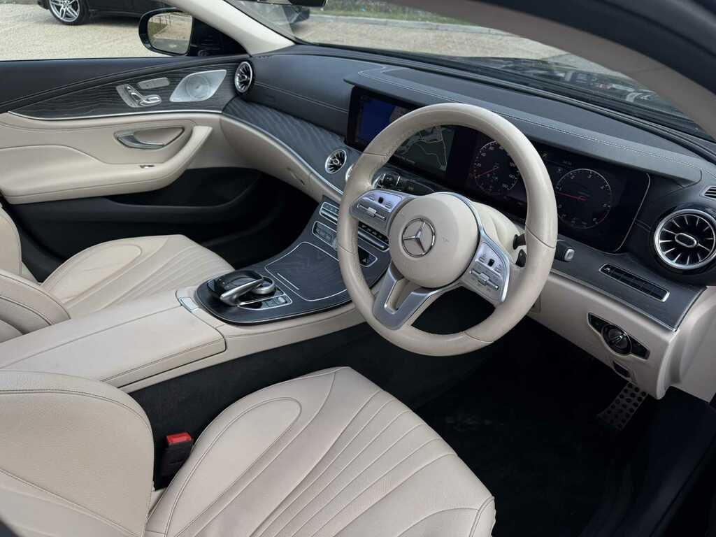 Mercedes-Benz CLS Amg Line Grey #12