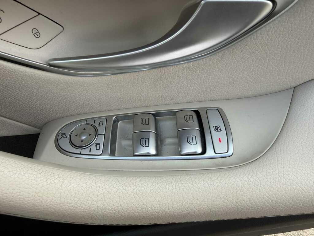 Mercedes-Benz CLS Amg Line Grey #26