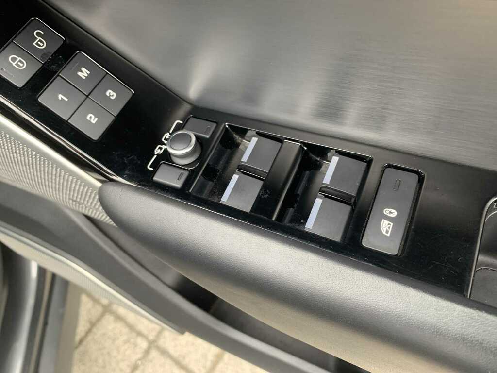 Land Rover Range Rover Velar 2.0 D180 S Blue #23