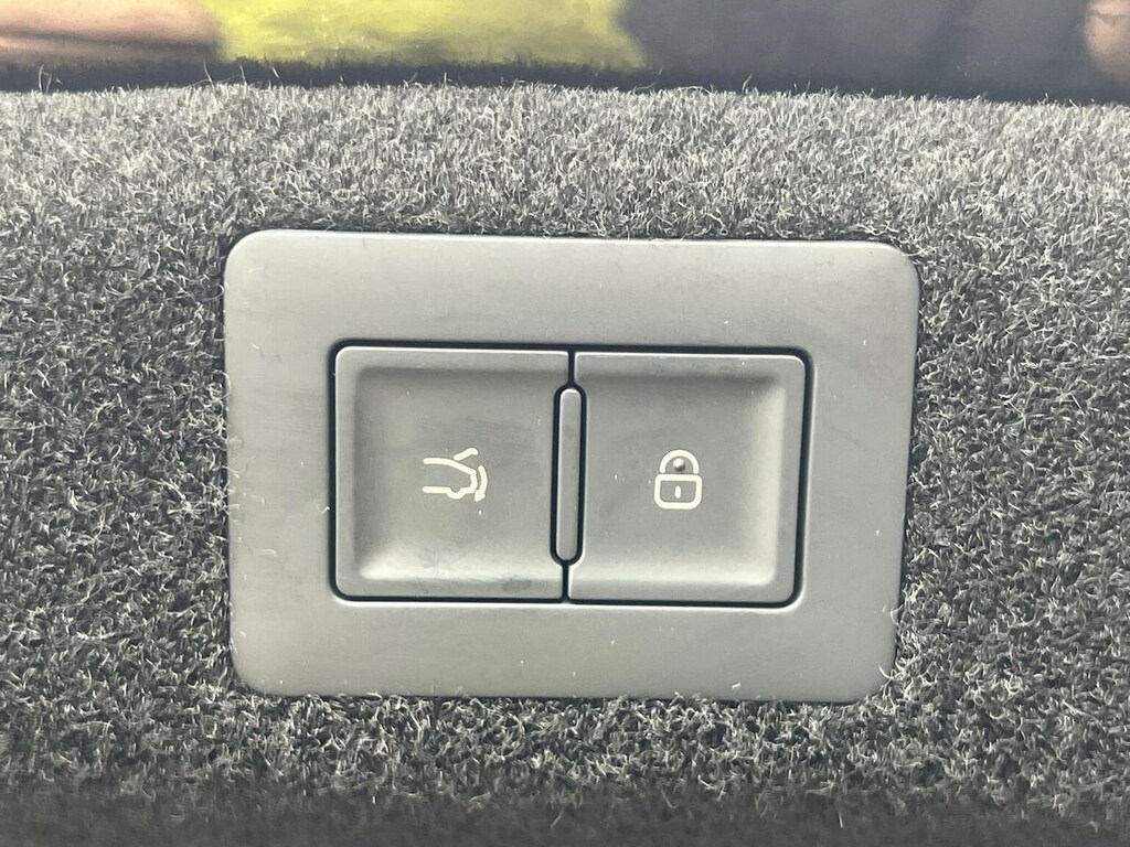 Byd Seal Seal 230Kw Design 83Kwh Saloon Black #36