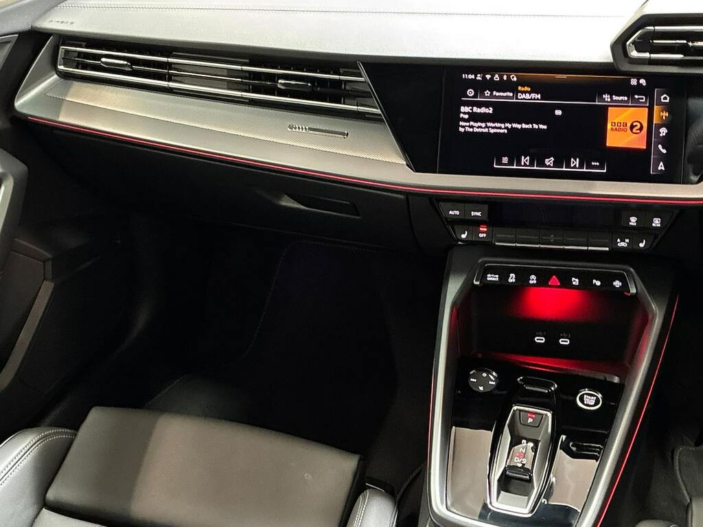 Audi A3 Sportback Black Edition 35 Tfsi 150 Ps S Tronic 5 Yellow #13
