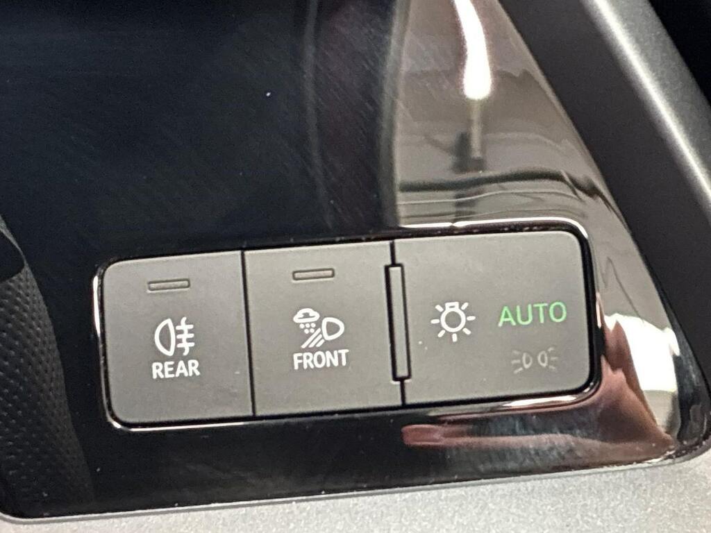 Audi A3 Sportback Black Edition 35 Tfsi 150 Ps S Tronic 5 Yellow #22