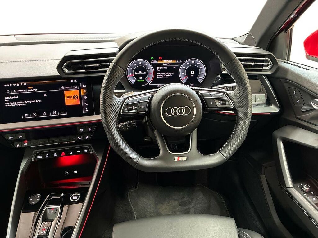 Audi A3 Sportback Black Edition 35 Tfsi 150 Ps S Tronic 5 Yellow #9