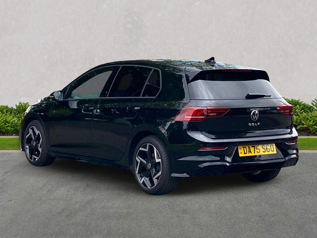 Volkswagen Golf 1.5 Tsi 150 R-line Black #2