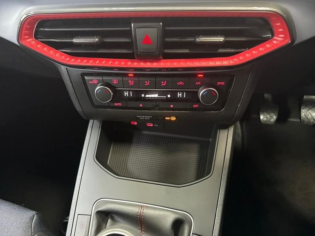 Seat Ibiza 1.0 Tsi 95 Se Black #11